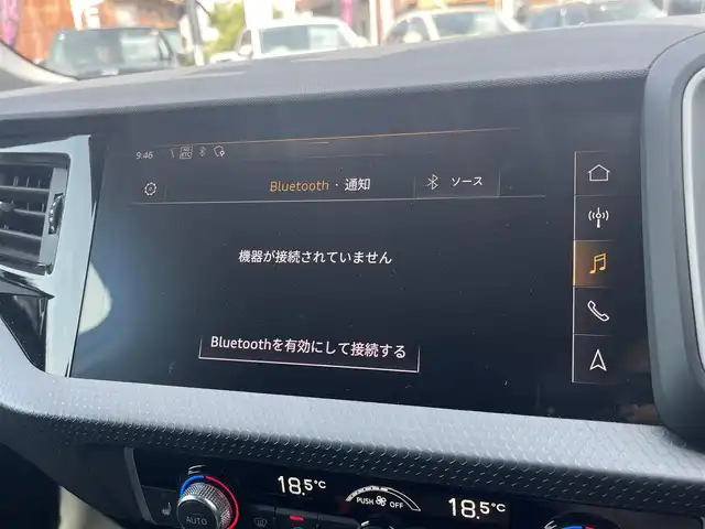 アウディ Ａ１ SB 35TFSI アドバンスド 静岡県 2019(令1)年 2.9万km グレイシアホワイトメタリック デビューパッケージ/・コントラストルーフ/・コントラストパッケージ （ブラック）/・サイドシル ブラック /・アルミホイール 5スポークデザイン/ナビゲーションパッケージ/・MMI ナビゲーションシステム/ ・バーチャルコックピット/コンビニエンスパッケージ/・アドバンストキー /・リヤビューカメラ /・アウディパーキングシステム /・デラックスオートマチックエアコンディショナー /・シートヒーター（フロント）/クルーズコントロール/Audiプレセンス/前方ドラレコ/ETC2/0/純正17インチアルミホイール