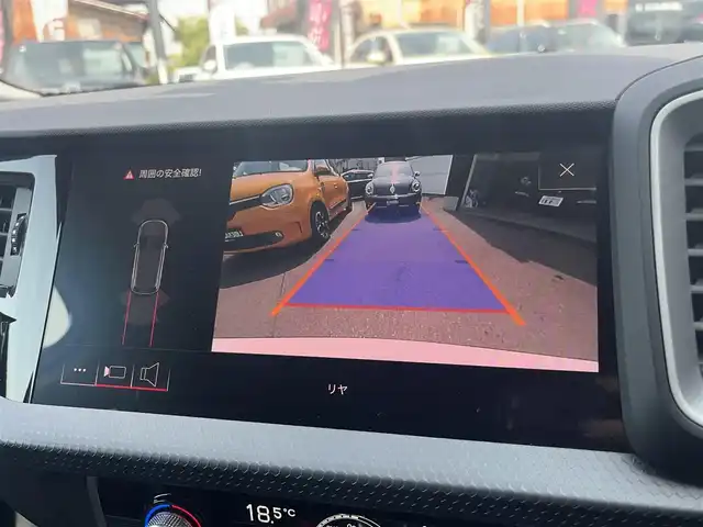 アウディ Ａ１ SB 35TFSI アドバンスド 静岡県 2019(令1)年 2.9万km グレイシアホワイトメタリック デビューパッケージ/・コントラストルーフ/・コントラストパッケージ （ブラック）/・サイドシル ブラック /・アルミホイール 5スポークデザイン/ナビゲーションパッケージ/・MMI ナビゲーションシステム/ ・バーチャルコックピット/コンビニエンスパッケージ/・アドバンストキー /・リヤビューカメラ /・アウディパーキングシステム /・デラックスオートマチックエアコンディショナー /・シートヒーター（フロント）/クルーズコントロール/Audiプレセンス/前方ドラレコ/ETC2/0/純正17インチアルミホイール