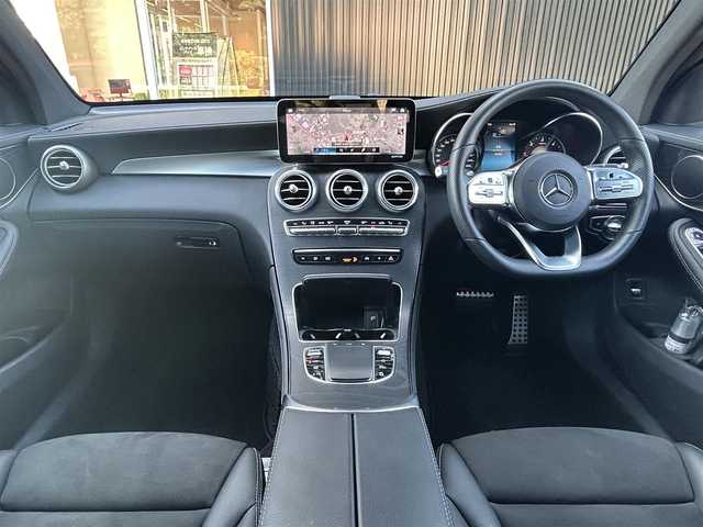 メルセデス・ベンツ ＧＬＣ２２０ 福岡県 2020(令2)年 1.9万km オブシディアンブラック ワンオーナー/パノラマサンルーフ/レーダーセーフティパッケージ/アダプティブクルーズコントロール/レーンキープアシスト/ブラインドスポットモニター/アクティブセーフティブレーキ/ハーフレザーシート/前席シートヒーター/MBUX/Applecarplay/androidauto/全方位カメラ/フルセグTV/Bluetooth/LEDヘッドライト/オートハイビーム/パワーバックドア/純正前後ドライブレコーダー/純正19インチアルミホイール/ETC2.0/取扱説明書/保証書
