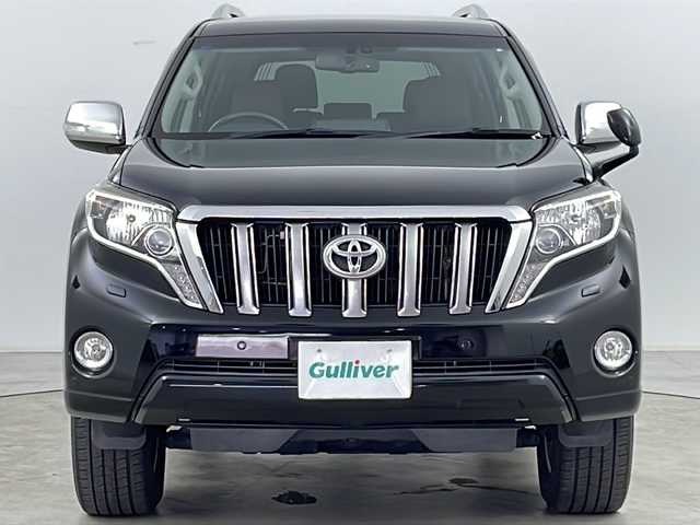 トヨタ ランドクルーザー プラド TX Lパッケージ・G－フロンティア 道央・札幌 2016(平28)年 6.7万km ブラック ・純正ナビ&DVD&CD&BT/・バックカメラ/・クルーズコントロール/・横滑り防止装置/・ＤＡＣ/・DPF(排出ガス浄化装置)/・アイドルアップ/・前席パワーシート&ヒーター/・ETC/・レザーシート/・３列目電動格納シート/・ルーフレール/・リアスポイラー/・電動格納ミラー/・純正フロアマット/・プッシュスタート/・ＬＥＤヘッドライト/・オートライト/・スマートキー