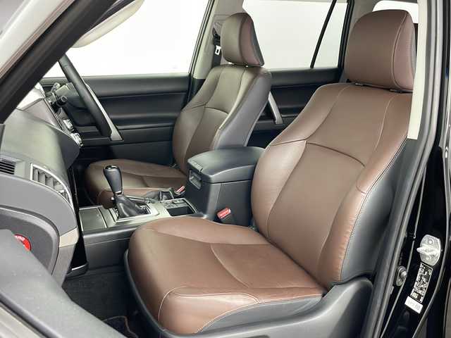 トヨタ ランドクルーザー プラド TX Lパッケージ・G－フロンティア 道央・札幌 2016(平28)年 6.7万km ブラック ・純正ナビ&DVD&CD&BT/・バックカメラ/・クルーズコントロール/・横滑り防止装置/・ＤＡＣ/・DPF(排出ガス浄化装置)/・アイドルアップ/・前席パワーシート&ヒーター/・ETC/・レザーシート/・３列目電動格納シート/・ルーフレール/・リアスポイラー/・電動格納ミラー/・純正フロアマット/・プッシュスタート/・ＬＥＤヘッドライト/・オートライト/・スマートキー