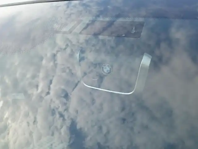 ＢＭＷ ５２３ｄ xDrive Mスピリット 福井県 2019(令1)年 9.1万km サファイアブラックP 全方位カメラ/純正18インチAW/前席パワーシート/ウッドパネル/前後ドライブレコーダー/前後コーナーセンサー/クルーズコントロール/パーキングアシスト/SOSボタン/クリアランスソナー/R・Fフォグ/LEDヘッドライト/衝突被害軽減システム/純正HDDナビ/ETC/アイドリングストップ/レーンキープアシスト/横滑り防止装置/盗難防止装置/ダブル＋サイドエアバッグ/カーテンエアバッグ/純正フロアマット/スマートキー