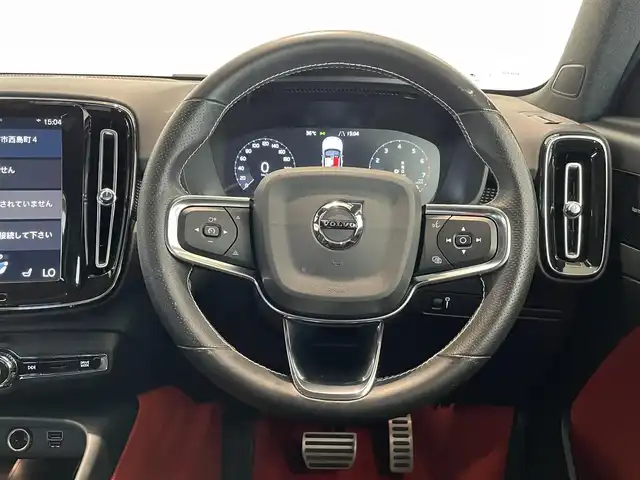 ボルボ ＸＣ４０ B4 AWD Rデザイン 愛知県 2020(令2)年 3.8万km クリスタルホワイトP/ブラック パノラミックＳ／Ｒ　/ｈ／ｋサウンド　/ミラーリンク　/純正ナビ　/Ｂｌｕｅｔｏｏｔｈ　/フルセグＴＶ　/３６０度カメラ/ＡＣＣ　/ＬＫＡ　/LDW/ＢＳＭ　/ハーフレザーシート/シートヒーター/ハンドルヒーター/ワイヤレスチャージ　/ＥＴＣ/LEDヘッドライト/ウィンカーミラー/アイドリングストップ/プッシュスタート/パワーバックドア