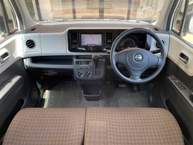 日産 モコ S 高知県 2011(平23)年 6.4万km スノーパールホワイト (株)IDOMが運営する【じしゃロン高知店】の自社ローン専用車両になります。こちらは現金またはオートローンご利用時の価格です。自社ローンご希望の方は別途その旨お申付け下さい