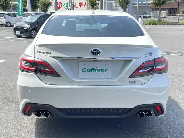 トヨタ クラウン ハイブリッド RS アドバンス 愛媛県 2019(令1)年 7.9万km ホワイトパールクリスタルシャイン サンルーフ/OPレザーシートパッケージ/前席シートヒーター/シートベンチレーション/プリクラッシュセーフティ/レーダークルーズコントロール/レーンキープアシスト/クリアランスソナー /ブラインドスポットモニター/リヤクロストラフィック/ヘッドアップディスプレイ/TコネクトSDナビ/　CD/DVD/Bluetooth/USB/フルセグTV/カラーガイド付きバックカメラ/三眼LEDヘッドライト/フロントフォグライト/ステアリングヒーター/前方ドライブレコーダー/GPSレーダー/電子パーキングブレーキ/ステアリングスイッチ/ビルトインETC2.0/前席パワーシート/電動格納ミラー/プッシュスタート/フロアマット