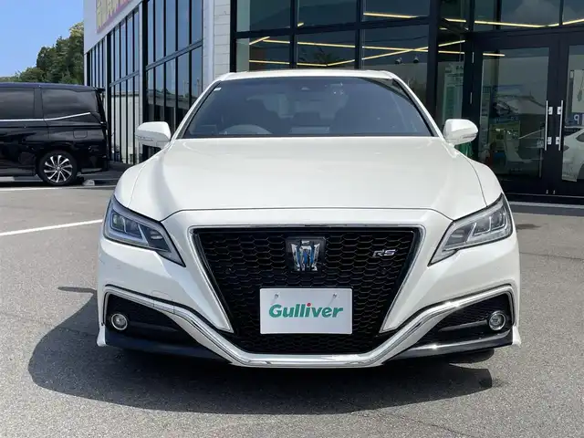 トヨタ クラウン ハイブリッド RS アドバンス 愛媛県 2019(令1)年 7.9万km ホワイトパールクリスタルシャイン サンルーフ/OPレザーシートパッケージ/前席シートヒーター/シートベンチレーション/プリクラッシュセーフティ/レーダークルーズコントロール/レーンキープアシスト/クリアランスソナー /ブラインドスポットモニター/リヤクロストラフィック/ヘッドアップディスプレイ/TコネクトSDナビ/　CD/DVD/Bluetooth/USB/フルセグTV/カラーガイド付きバックカメラ/三眼LEDヘッドライト/フロントフォグライト/ステアリングヒーター/前方ドライブレコーダー/GPSレーダー/電子パーキングブレーキ/ステアリングスイッチ/ビルトインETC2.0/前席パワーシート/電動格納ミラー/プッシュスタート/フロアマット