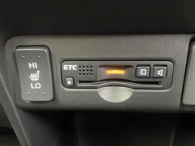 ホンダ Ｎ ＢＯＸ G SSパッケージ 山形県 2016(平28)年 8.5万km クリスタルブラックパール (株)IDOMが運営する【じしゃロン山形店】の自社ローン専用車両になります。/こちらは現金またはオートローンご利用時の価格です。/自社ローンご希望の方は別途その旨お申付け下さい。/Stradaナビ/【TV/DVD/CD/AM/FM/Bluetooth】/両側パワースライドドア/ビルトインETC/バックカメラ/４WD/D/N席シートヒーター/ステアリングスイッチ/ウィンカーミラー/AUTOミラー/プッシュスタート/スマートキー/後席サンシェード/背面テーブル