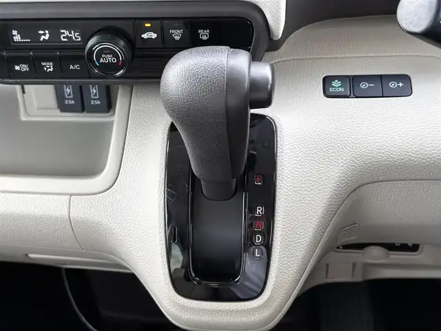 ホンダ Ｎ ＢＯＸ G L ホンダセンシング 宮城県 2018(平30)年 7.2万km ブリリアントスポーティブルーメタリック2トーン ホンダセンシング/●衝突軽減ブレーキ〈CMBS〉/●誤発進抑制機能/●後方誤発進抑制機能/●歩行者事故低減ステアリング/●路外逸脱抑制機能/●ACC〈アダプティブ・クルーズ・コントロール〉/●LKAS〈車線維持支援システム〉/●オートハイビーム/●先行車発進お知らせ機能/●標識認識機能/社外ナビ（CN-RE04D）/・CD/DVD/・Bluetooth/・フルセグTV/バックカメラ/ビルトインETC/ドライブレコーダー/パワースライドドア/ステアリングスイッチ/LEDヘッドランプ/オートライト/スマートキー＆プッシュスタート/電動格納ミラー/純正フロアマット/ドアバイザー/Wエアバッグ