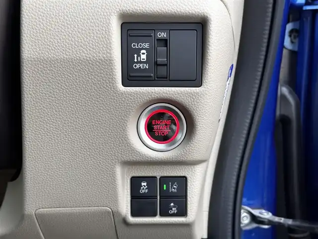 ホンダ Ｎ ＢＯＸ G L ホンダセンシング 宮城県 2018(平30)年 7.2万km ブリリアントスポーティブルーメタリック2トーン ホンダセンシング/●衝突軽減ブレーキ〈CMBS〉/●誤発進抑制機能/●後方誤発進抑制機能/●歩行者事故低減ステアリング/●路外逸脱抑制機能/●ACC〈アダプティブ・クルーズ・コントロール〉/●LKAS〈車線維持支援システム〉/●オートハイビーム/●先行車発進お知らせ機能/●標識認識機能/社外ナビ（CN-RE04D）/・CD/DVD/・Bluetooth/・フルセグTV/バックカメラ/ビルトインETC/ドライブレコーダー/パワースライドドア/ステアリングスイッチ/LEDヘッドランプ/オートライト/スマートキー＆プッシュスタート/電動格納ミラー/純正フロアマット/ドアバイザー/Wエアバッグ