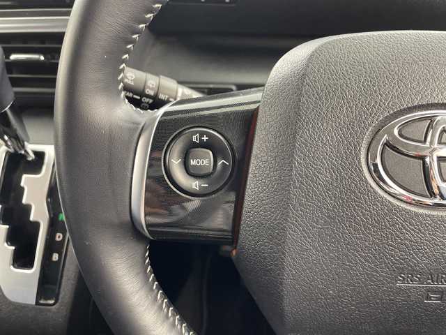 トヨタ シエンタ ハイブリッド G 岐阜県 2015(平27)年 6万km ホワイトパールクリスタルシャイン 純正SDナビゲーション【NSZN-W64T】/AM FM/CD DVD/フルセグテレビ/USB/VTR/Bluetooth/バックカメラ/TRDフロントエアロ/モデリスタ17インチAW/両側パワースライドドア/ALPINE9インチシートバックモニター【SSA9ST】/革巻きステアリング/ステアリングリモコン/LEDヘッドライト/オートライト/オートハイビーム/ビルトインETC/全方位ドラレコ/トヨタセーフティセンス/プリクラッシュ/車線逸脱警報/横滑り防止装置/先行車発信お知らせ機能