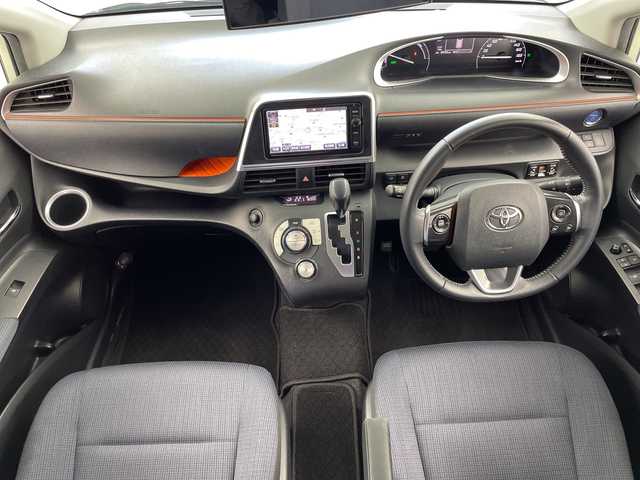 トヨタ シエンタ ハイブリッド G 岐阜県 2015(平27)年 6万km ホワイトパールクリスタルシャイン 純正SDナビゲーション【NSZN-W64T】/AM FM/CD DVD/フルセグテレビ/USB/VTR/Bluetooth/バックカメラ/TRDフロントエアロ/モデリスタ17インチAW/両側パワースライドドア/ALPINE9インチシートバックモニター【SSA9ST】/革巻きステアリング/ステアリングリモコン/LEDヘッドライト/オートライト/オートハイビーム/ビルトインETC/全方位ドラレコ/トヨタセーフティセンス/プリクラッシュ/車線逸脱警報/横滑り防止装置/先行車発信お知らせ機能