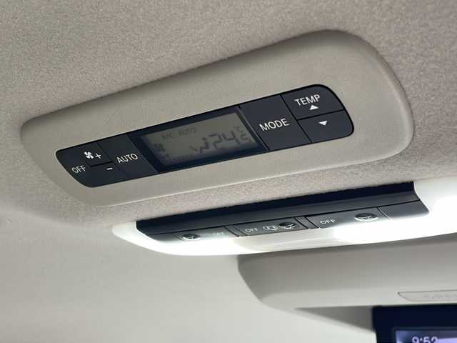 日産 セレナ e－パワー ハイウェイスター V 福岡県 2020(令2)年 5.6万km ブリリアントホワイトパール 2トーン 純正10インチメモリナビ/アラウンドビューモニター/Bluetooth/フルセグTV/DVD/BD再生/ETC/電子ミラー/純正前後ドラレコ/スマートキー/プッシュスタート/フリップダウンモニター/両側パワースライドドア/プロパイロット/純正フロアマット/純正16インチアルミホイール