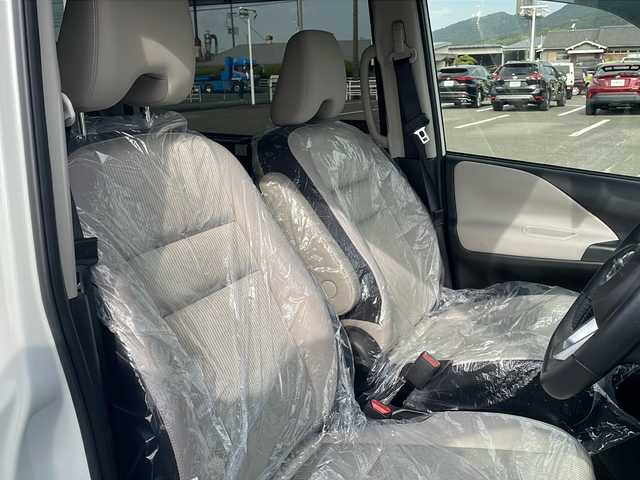 日産 セレナ e－パワー ハイウェイスター V 福岡県 2020(令2)年 5.6万km ブリリアントホワイトパール 2トーン 純正10インチメモリナビ/アラウンドビューモニター/Bluetooth/フルセグTV/DVD/BD再生/ETC/電子ミラー/純正前後ドラレコ/スマートキー/プッシュスタート/フリップダウンモニター/両側パワースライドドア/プロパイロット/純正フロアマット/純正16インチアルミホイール