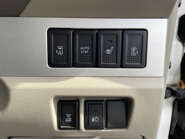 日産 ＮＶ１００クリッパー リオ G 島根県 2014(平26)年 6.5万km スノーパールホワイト 社外7インチSDナビゲーション(AVN-SZ04i)/フルセグ BT CD DVD/ターボ/4WD/両側パワースライドドア/左オートステップ/D席シートヒーター/フォグライト/ETC/電動格納ミラー/ドアバイザー/純正フロアマット/ISOFIX/スタッドレスタイヤ/社外13インチアルミホイール/リモコンキー