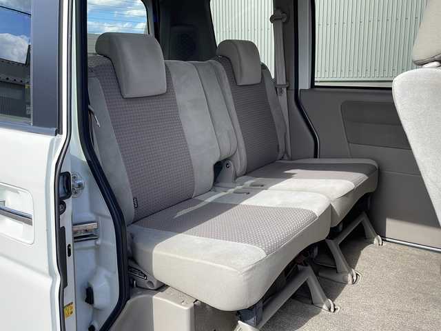 日産 ＮＶ１００クリッパー リオ G 島根県 2014(平26)年 6.5万km スノーパールホワイト 社外7インチSDナビゲーション(AVN-SZ04i)/フルセグ BT CD DVD/ターボ/4WD/両側パワースライドドア/左オートステップ/D席シートヒーター/フォグライト/ETC/電動格納ミラー/ドアバイザー/純正フロアマット/ISOFIX/スタッドレスタイヤ/社外13インチアルミホイール/リモコンキー