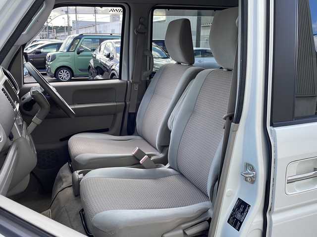 日産 ＮＶ１００クリッパー リオ G 島根県 2014(平26)年 6.5万km スノーパールホワイト 社外7インチSDナビゲーション(AVN-SZ04i)/フルセグ BT CD DVD/ターボ/4WD/両側パワースライドドア/左オートステップ/D席シートヒーター/フォグライト/ETC/電動格納ミラー/ドアバイザー/純正フロアマット/ISOFIX/スタッドレスタイヤ/社外13インチアルミホイール/リモコンキー