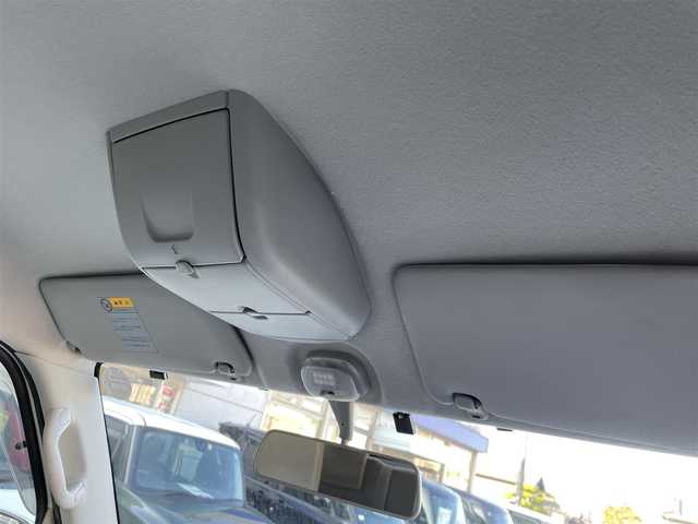 日産 ＮＶ１００クリッパー リオ G 兵庫県 2014(平26)年 6.5万km スノーパールホワイト 社外7インチSDナビゲーション(AVN-SZ04i)/フルセグ BT CD DVD/ターボ/4WD/両側パワースライドドア/左オートステップ/D席シートヒーター/フォグライト/ETC/電動格納ミラー/ドアバイザー/純正フロアマット/ISOFIX/スタッドレスタイヤ/社外13インチアルミホイール/リモコンキー