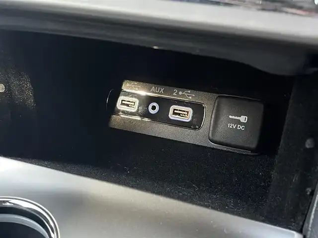 クライスラー・ジープ ジープ グランドチェロキー LTD 三重県 2019(令1)年 3.1万km ダイヤモンドブラッククリスタル 黒革/ＡＣＣ/ブラインドスポット/ダンヒルアシスト/エアサスペンション/フロントサイドバックカメラ/純正ナビ/ＴＶ/Ｂｌｕｅｔｏｏｔｈ/ＥＴＣ/ドラレコ/フロントベンチレーション/全席シートヒーター