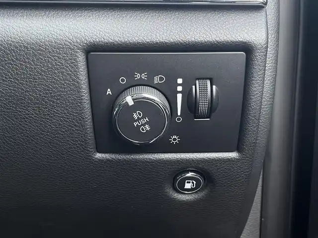 クライスラー・ジープ ジープ グランドチェロキー LTD 三重県 2019(令1)年 3.1万km ダイヤモンドブラッククリスタル 黒革/ＡＣＣ/ブラインドスポット/ダンヒルアシスト/エアサスペンション/フロントサイドバックカメラ/純正ナビ/ＴＶ/Ｂｌｕｅｔｏｏｔｈ/ＥＴＣ/ドラレコ/フロントベンチレーション/全席シートヒーター