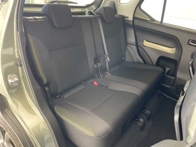 スズキ クロスビー HYBRID MV 愛知県 2022(令4)年 2.7万km タフカーキパールメタリック/ブラック2トーン SDナビ/レーダークルーズコントロール/バックカメラ/シートヒーター/コーナーセンサー/純正アルミホイール/ETC/パドルシフト/オートマチックハイビーム/ETC/フルセグ/CD DVD/Bluetooth/衝突軽減システム/ステアリングスイッチ/スマートキー/プッシュスタート