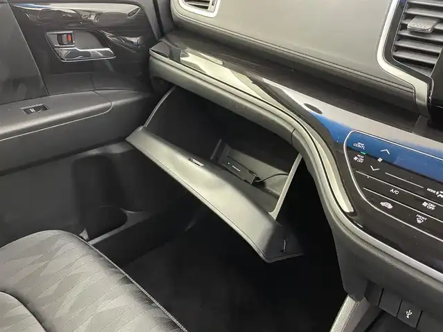 ホンダ オデッセイ アブソルート ホンダセンシング 大分県 2019(令1)年 6.5万km クリスタルブラックパール 純正ナビ【VXM-195VFi】/ーBluetooth/ーDISC/ーフルセグTV/バックカメラ/純正11/7インチフリップダウンモニター/ホンダセンシング/アダプティブクルーズコントロール/両側パワースライドドア/LEDヘッドライト/ビルトインETC/衝突軽減ブレーキ/レーンキープアシストシステム/標識認識機能/路外逸脱防止システム/ロールサンシェード/コンフォートビューパッケージ/パドルシフト/運転席パワーシート/ハーフレザーシート/スマートキー/プッシュスタート/オートライト/横滑り防止システム/USB端子/純正17インチアルミホイール/純正フロアマット/アイドリングストップ