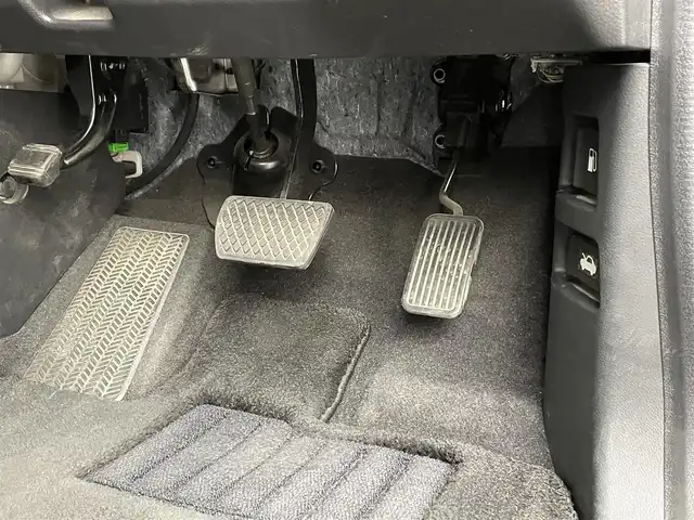 ホンダ オデッセイ アブソルート ホンダセンシング 大分県 2019(令1)年 6.5万km クリスタルブラックパール 純正ナビ【VXM-195VFi】/ーBluetooth/ーDISC/ーフルセグTV/バックカメラ/純正11/7インチフリップダウンモニター/ホンダセンシング/アダプティブクルーズコントロール/両側パワースライドドア/LEDヘッドライト/ビルトインETC/衝突軽減ブレーキ/レーンキープアシストシステム/標識認識機能/路外逸脱防止システム/ロールサンシェード/コンフォートビューパッケージ/パドルシフト/運転席パワーシート/ハーフレザーシート/スマートキー/プッシュスタート/オートライト/横滑り防止システム/USB端子/純正17インチアルミホイール/純正フロアマット/アイドリングストップ