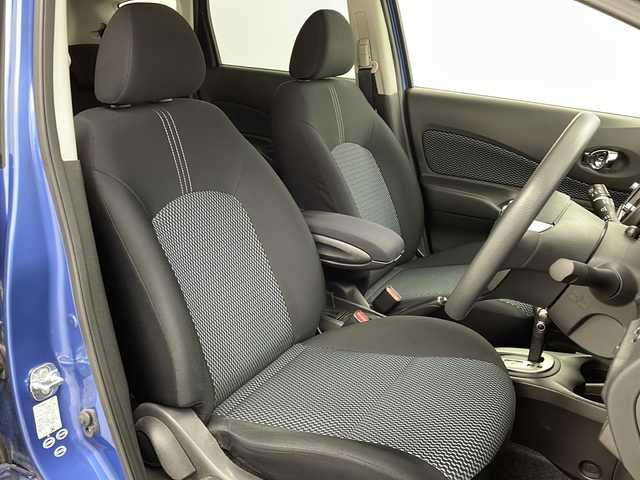 日産 ノート X DIG－S 大阪府 2015(平27)年 4.5万km シャイニングブルー 純正SDナビ/【ワンセグTV/Bluetooth/CD/DVD/FM/AM】/アラウンドビューモニター/衝突軽減システム/車線逸脱防止機能/前後コーナーセンサー/ハロゲンヘッドライト/オートライト/ETC/スマートキー/スペアキー/プッシュスタート/AAC