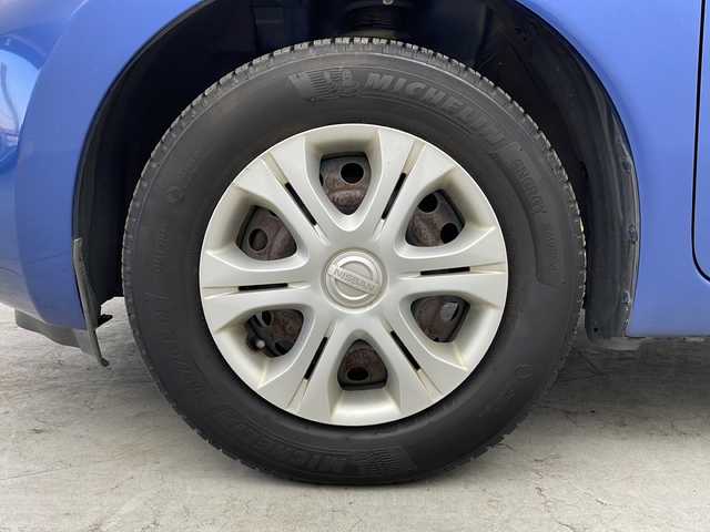 日産 ノート X DIG－S 大阪府 2015(平27)年 4.5万km シャイニングブルー 純正SDナビ/【ワンセグTV/Bluetooth/CD/DVD/FM/AM】/アラウンドビューモニター/衝突軽減システム/車線逸脱防止機能/前後コーナーセンサー/ハロゲンヘッドライト/オートライト/ETC/スマートキー/スペアキー/プッシュスタート/AAC