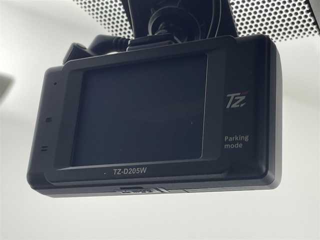トヨタ ヴォクシー ZS 煌Ⅱ 岡山県 2019(令1)年 6.8万km ブラック 純正１０インチナビ　衝突軽減ブレーキシステム　両側電動スライドドア　ビルトインＥＴＣ　ＬＥＤヘッドライト　クルーズコントロール　バックカメラ　ドライブレコーダー　オートハイビーム　フルセグＴＶ