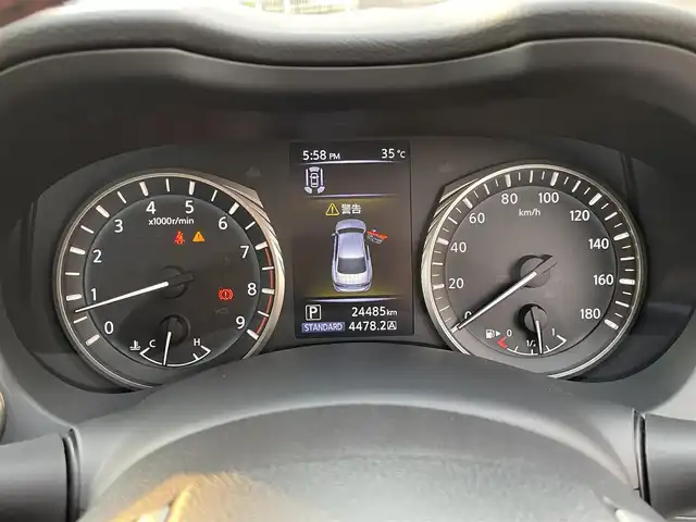 日産 スカイライン 400R 愛知県 2019(令1)年 2.5万km ブリリアントホワイトパール 純正メモリナビ/フルセグTV　BT/アラウンドビューカメラ/バック/サイド/フロントカメラ/サンルーフ/レザーシート/シートヒーター/レーダークルーズコントロール/ドライブレコーダー/前後コーナーセンサー/LEDヘッドライト/パドルシフト/ウインカーミラー/ビルトインETC2.0/パドルシフト/革巻きステアリング/純正１９インチAW