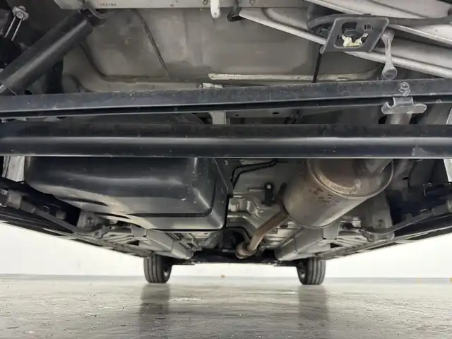 日産 デイズ ルークス ハイウェイスター Gターボ 三重県 2020(令2)年 6.2万km ホワイトパール ガソリン・ターボ/FF/インパネCVT/ストラーダ 7インチナビ CN-RE05WD/（FM/AM/SD/iPod/TV/USB/Bluetooth/MEMORY MUSIC/CD/DVD）/アラウンドビューモニター/両側オートスライドドア/ETC/安全/・エマージェンシーブレーキ/・LDW（車線逸脱警報）/・ハイビームアシスト/・VDC（ビークルダイナミクスコントロール）/・踏み間違い衝突防止アシスト/装備/・レザー調シートカバー（ブラウン）/・オートエアコン/・オートライトシステム/・LEDヘッドランプ/・フロントフォグランプ/・電動格納ドアミラー/・リヤシーリングファン（『ナノイー』）/・ステアリングスイッチ/・プッシュスタート/・インテリジェントキーx2/・SRS デュアル＋サイドエアバッグ/・純正15inAW/・保/取/など
