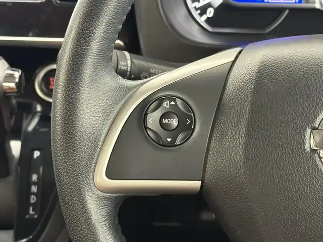 日産 デイズ ルークス ハイウェイスター Gターボ 三重県 2020(令2)年 6.2万km ホワイトパール ガソリン・ターボ/FF/インパネCVT/ストラーダ 7インチナビ CN-RE05WD/（FM/AM/SD/iPod/TV/USB/Bluetooth/MEMORY MUSIC/CD/DVD）/アラウンドビューモニター/両側オートスライドドア/ETC/安全/・エマージェンシーブレーキ/・LDW（車線逸脱警報）/・ハイビームアシスト/・VDC（ビークルダイナミクスコントロール）/・踏み間違い衝突防止アシスト/装備/・レザー調シートカバー（ブラウン）/・オートエアコン/・オートライトシステム/・LEDヘッドランプ/・フロントフォグランプ/・電動格納ドアミラー/・リヤシーリングファン（『ナノイー』）/・ステアリングスイッチ/・プッシュスタート/・インテリジェントキーx2/・SRS デュアル＋サイドエアバッグ/・純正15inAW/・保/取/など