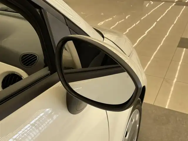 フィアット ５００ スーパーポップ チャオ 岡山県 2017(平29)年 4万km ボサノバホワイト 純正ディスプレイオーデイオ/USB/AUX/Bluetooth/ステアリングリモコン/マニュアルエアコン/ASR（アンチスリップレギュレーション）/アイドリングストップ/純正フロアマット/純正ホイールカバー/リモコンキー /ETC/保証書/取説書/スタッドレス積込/ハロゲン