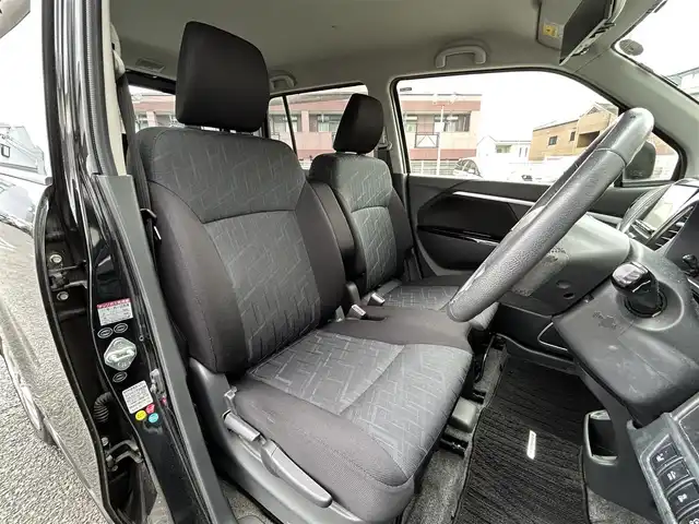 スズキ ワゴンＲ スティングレー X 福岡県 2014(平26)年 6.4万km ブルーイッシュブラックパール3 社外メモリナビ【NX614】/　（AM/FM/CD/DVD/MUSICCATCHER/Bluetooth/フルセグTV）　/バックカメラ/スズキセーフティサポート/・レーダーブレーキサポート/・誤発進抑制機能/・エマージェンシーストップシグナル/アイドリングストップ/横滑り防止装置/純正14インチアルミホイール/シートヒーター（D席）/ビルトインETC/COMTEC製インナーミラー【ZERO53M】/純正フロアマット/ISOFIX/ドアバイザー/電格ウインカーミラー/電源ソケット×1/スペアキー×1/保証書/取扱説明書
