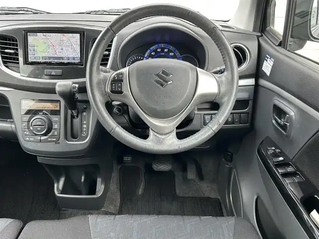 スズキ ワゴンＲ スティングレー X 福岡県 2014(平26)年 6.4万km ブルーイッシュブラックパール3 社外メモリナビ【NX614】/　（AM/FM/CD/DVD/MUSICCATCHER/Bluetooth/フルセグTV）　/バックカメラ/スズキセーフティサポート/・レーダーブレーキサポート/・誤発進抑制機能/・エマージェンシーストップシグナル/アイドリングストップ/横滑り防止装置/純正14インチアルミホイール/シートヒーター（D席）/ビルトインETC/COMTEC製インナーミラー【ZERO53M】/純正フロアマット/ISOFIX/ドアバイザー/電格ウインカーミラー/電源ソケット×1/スペアキー×1/保証書/取扱説明書
