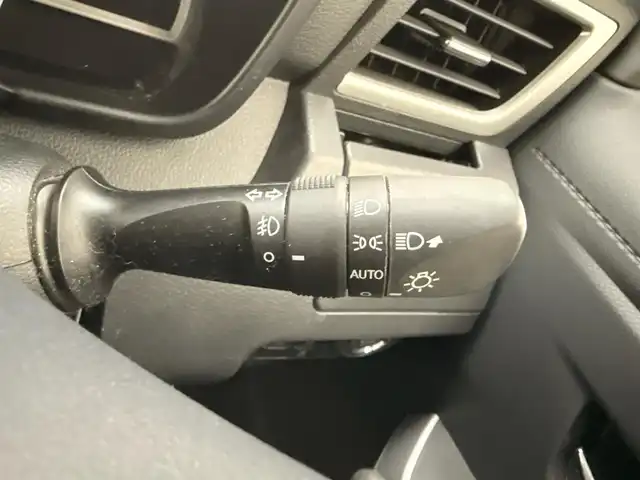 トヨタ タンク カスタムG－T 兵庫県 2016(平28)年 3万km パールホワイトⅢ 純正SDナビ/（AM/FM/CD/Bluetooth/フルセグTV）/・NSZT-W66T/アラウンドビューモニター/プリクラッシュセーフティー/クルーズコントロール/横滑り防止装置/衝突軽減システム/レーンキープアシスト/両側パワースライドドア/ステアリングスイッチ/LEDヘッドライト/フォグランプ/オートライト/ビルトインETC/純正15インチアルミホイール/純正フロアマット/スマートキー/スペアキー1本