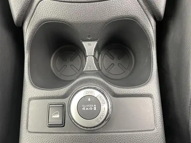 日産 エクストレイル 20Xi 富山県 2019(平31)年 6.4万km ダイヤモンドブラック 4WD/純正ナビ（AM/FM/CD/DVD/AUX/USB/SD/BT）/フルセグTV/アラウンドビューモニター/プロパイロット/アダプティブクルーズコントロール/車線逸脱防止支援システム/後退時車両検知警報/オートマチックハイビーム/ダウンヒルアシスト/横滑り防止装置/LEDヘッドライト/コーナーセンサー前後/カプロンシート/デジタルインナーミラー/ドライブレコーダー前方/ETC/オートブレーキホールド/電動パーキングブレーキ/純正18インチAW/スマートキー/プッシュスタート/取扱説明書/保証書/社外フロアマット/アイドリングストップ