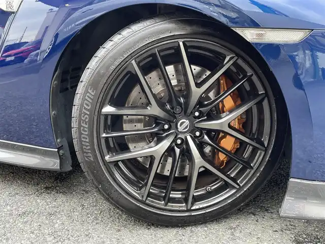 日産 ＧＴ－Ｒ ピュアエディション 神奈川県 2016(平28)年 2.4万km オーロラフレアブルーパール 純正SDナビ・地デジTV/バックモニター/ハーフレザーシート/純正20インチAW/ブレンボブレーキ/LEDヘッドライト/カーボングリル/コーナーセンサー/前席パワーシート/クルーズコントロール/純正CD/DVD/MSV/BT/USB再生/ビルトインETC/ドライブレコーダー/パドルシフト/レーダー探知機/プッシュスタート/インテリキー×2/保証書・取扱説明書