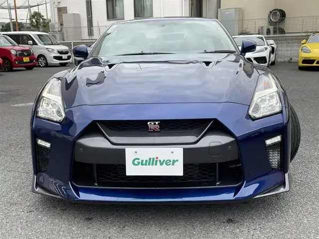 日産 ＧＴ－Ｒ ピュアエディション 神奈川県 2016(平28)年 2.4万km オーロラフレアブルーパール 純正SDナビ・地デジTV/バックモニター/ハーフレザーシート/純正20インチAW/ブレンボブレーキ/LEDヘッドライト/カーボングリル/コーナーセンサー/前席パワーシート/クルーズコントロール/純正CD/DVD/MSV/BT/USB再生/ビルトインETC/ドライブレコーダー/パドルシフト/レーダー探知機/プッシュスタート/インテリキー×2/保証書・取扱説明書