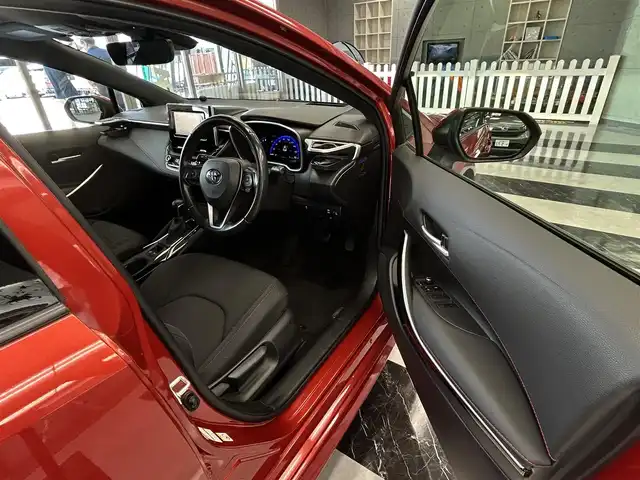 トヨタ カローラ スポーツ G Z 千葉県 2018(平30)年 5万km スカーレットメタリック システム登録時４９５１２km/純正ナビゲーション　NSZT-W66T/・フルセグTV(キャンセラー付)/・Bluetoothオーディオ/バックガイドモニター/ビルトインETC2.0/純正ドライブレコーダー　DRD-H66/レーダークルーズコントロール/レーンディパーチャーアラート/ブラインドスポットモニター/プリクラッシュセーフティ/オートハイビーム/革巻ステアリング/パドルシフト/電動パーキングブレーキ/オートブレーキホールド/純正フロアマット/スマートキー２個/取扱説明書/保証書/R1、３、５、６年１０月/全ディーラー記録簿有り