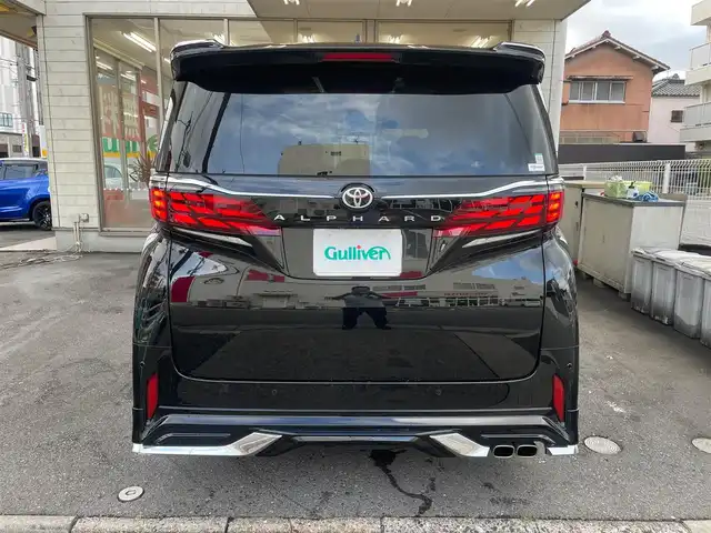 トヨタ アルファード Z 愛知県 2023(令5)年 1.2万km ブラック /当店買取/法人1オーナー/禁煙//ナビ機能付14インチディスプレイオーディオ///フルセグTV/Bluetooth/Miracast//typeC/HDMI/AppleCarplay//純正13.2型有機EL後席ディスプレイ//360度カメラ/ヘッドアップディスプレイ//黒革シート/パワーシート/シートヒーター/エアーシート//モデリスタエアロ/モデリスタマフラー//モデリスタシグネチャーイルミブレード//3眼LEDヘッド/Aライト/AHB/LEDフォグ//シーケンシャルウィンカー//左右独立ムーンルーフ//トヨタチームメイト///アドバンスドドライブ/レーダークルーズコントロール//PCS/LDA/PDA/RSA/レーンチェンジアシスト/BSM//リヤフロントクロストラフィックアラート/Pソナー//PKSB/リヤカメラディテクション/安心降車アシスト//ビルトインETC/100V100Wコンセント//パワーゲート/両側Pスライドドア//ユニバーサルステップ/デジタルインナーミラー//パンク修理キット/3列目ヘッドレスト車載//保証書/取説/スペアキー/スマートキー