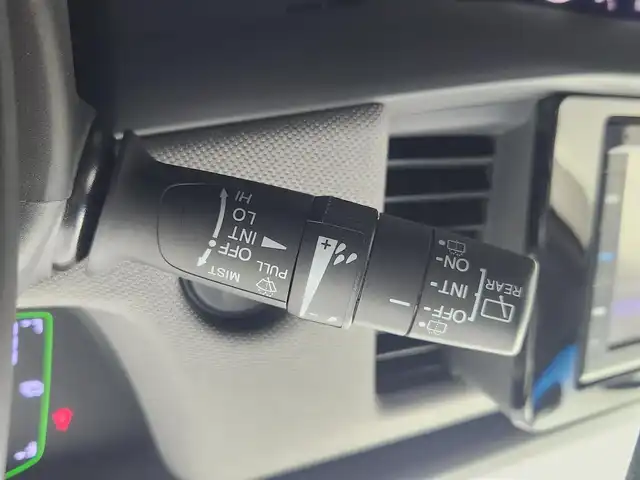 ホンダ フィット e:HEVクロスター 愛知県 2020(令2)年 5.7万km クリスタルブラックパール ホンダセンシング/　　・衝突軽減ブレーキシステム/　　・路外逸脱抑制機能/　　・アダプティブクルーズコントロール/　　・車線維持支援システム/　　・オートハイビーム/純正7インチナビ/USBポート/バックカメラ/ドライブレコーダー/ビルトインETC/革巻きステアリング/ステアリングリモコン/純正LEDヘッドライト/純正16インチアルミホイール/取扱説明書/保証書/スペアキー
