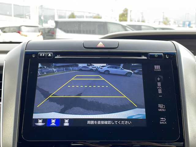 ホンダ フリード ハイブリット EX 長野県 2016(平28)年 6.6万km ブルーホライゾンM ホンダセンシング/・衝突軽減ブレーキ/・誤発進抑制機能/・アダプティブクルーズコントロール/・車線維持支援システム/・歩行者事故低減ステアリング/・路外逸脱抑制機能/・先行車発進お知らせ機能/・標識認識機能/Hondaインターナビ/（CD/DVD/フルセグTV/Bluetooth/HDMI）/バックカメラ/ビルトインETC/両側パワースライドドア/前席シートヒーター/ドライブレコーダー/革巻きステアリング/ステアリングスイッチ/LEDヘッドライト/フォグランプ/スマートキー/Pスタート/電動格納ミラー/純正フロアマット/純正15インチAW/スタッドレス積み込み