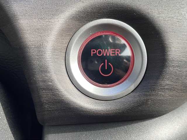 ホンダ フリード ハイブリット EX 長野県 2016(平28)年 6.6万km ブルーホライゾンM ホンダセンシング/・衝突軽減ブレーキ/・誤発進抑制機能/・アダプティブクルーズコントロール/・車線維持支援システム/・歩行者事故低減ステアリング/・路外逸脱抑制機能/・先行車発進お知らせ機能/・標識認識機能/Hondaインターナビ/（CD/DVD/フルセグTV/Bluetooth/HDMI）/バックカメラ/ビルトインETC/両側パワースライドドア/前席シートヒーター/ドライブレコーダー/革巻きステアリング/ステアリングスイッチ/LEDヘッドライト/フォグランプ/スマートキー/Pスタート/電動格納ミラー/純正フロアマット/純正15インチAW/スタッドレス積み込み