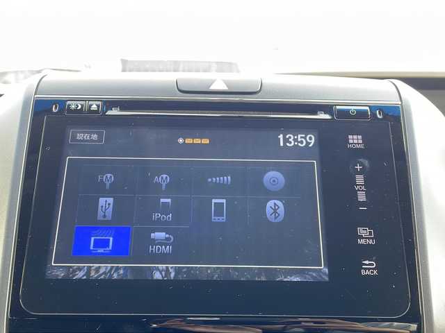 ホンダ フリード ハイブリット EX 長野県 2016(平28)年 6.6万km ブルーホライゾンM ホンダセンシング/・衝突軽減ブレーキ/・誤発進抑制機能/・アダプティブクルーズコントロール/・車線維持支援システム/・歩行者事故低減ステアリング/・路外逸脱抑制機能/・先行車発進お知らせ機能/・標識認識機能/Hondaインターナビ/（CD/DVD/フルセグTV/Bluetooth/HDMI）/バックカメラ/ビルトインETC/両側パワースライドドア/前席シートヒーター/ドライブレコーダー/革巻きステアリング/ステアリングスイッチ/LEDヘッドライト/フォグランプ/スマートキー/Pスタート/電動格納ミラー/純正フロアマット/純正15インチAW/スタッドレス積み込み