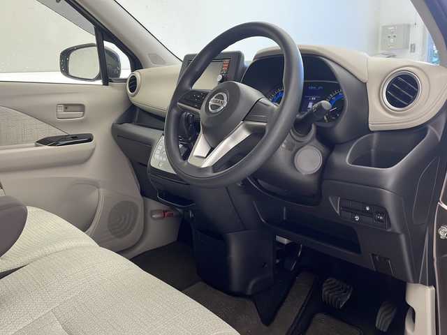 日産 デイズ X 沖縄県 2019(令1)年 2.5万km アッシュブラウンM 純正ナビ（MM114D-W）/フルセグTV/CD/AUX/バックカメラ/前後コーナーセンサー/プッシュスタート/スマートキー/スペアキー/アイドリングストップ/オートエアコン　/エマージェンシーブレーキ/電動格納ミラー
