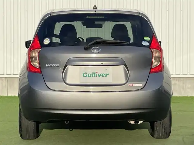 日産 ノート X 香川県 2016(平28)年 4.5万km ダークメタルグレー 登録時走行距離：44450km/純正ナビゲーション/→CD再生/ETC/エマージェンシーブレーキ/プッシュスタート/レベライザー/純正フロアマット/バイザー/レーンキープ/スマートキー