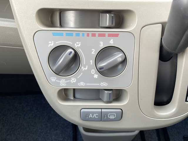 ダイハツ ムーヴ L SA 道東・釧路十勝 2014(平26)年 5.5万km ブラックマイカメタリック 4WD/ナビ　/　(AM/FM/CD)/ETC/社外14インチAW/社外フロアマット/アイドリングストップ/ABS/横滑り防止装置