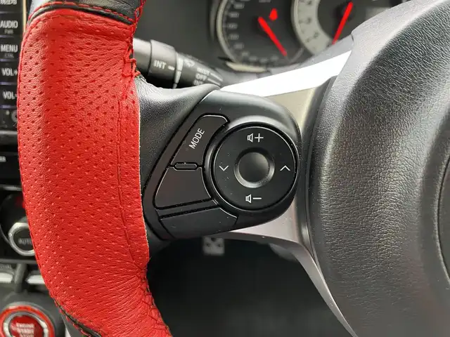 トヨタ ８６ GT 三重県 2018(平30)年 5.3万km クリスタルホワイトパール 車検R9年2月21日/登録時走行距離53073km/♪純正SDナビ/　・TV・AUX・CD再生/　・Bluetooth/♪バックカメラ/♪TEIN車高調/♪社外テールランプ/♪社外フォーン/♪クルーズコントロール/♪スマートキー/♪プッシュスタート/♪LEDヘッドライト/♪LEDフォグライト/♪オートライト/♪革巻きステアリング/♪ステアリングスイッチ/♪ドライブレコーダー/♪フロアマット/♪電動格納ミラー/♪ETC/♪プライバシーガラス/♪横滑り防止/♪サイド/カーテンエアバック