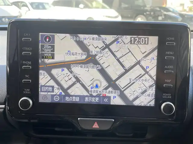 トヨタ ヤリスクロス ハイブリッド Z アドベンチャー 神奈川県 2023(令5)年 3万km プラチナホワイトパールマイカ ワンオーナー/純正ナビ/・フルセグTV/・Bluetooth/USB/・AM/FM/プリクラッシュセーフティ/アラウンドビューモニター/レーダークルーズコントロール/ビルトインETC2.0/パーキングサポートブレーキ/クリアランスソナー/レーントレーシングアシスト/ブラインドスポットモニター/ステアリングヒーター/前席シートヒーター/運転席パワーシート/オートハイビーム/オートライト/LEDヘッドライト/ルーフレール/オート電動格納ウィンカーミラー/取扱説明書/保証書